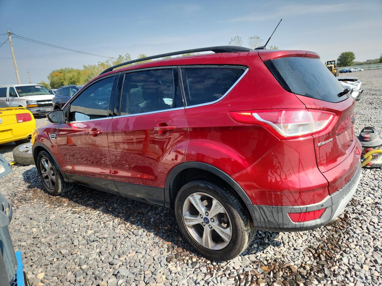 FORD ESCAPE SE