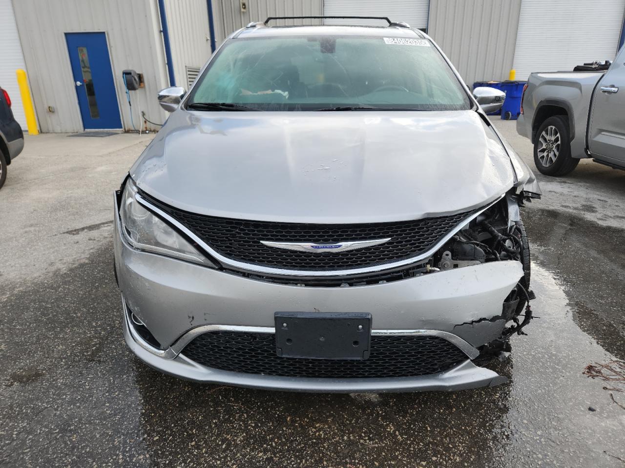 CHRYSLER PACIFICA LIMITED