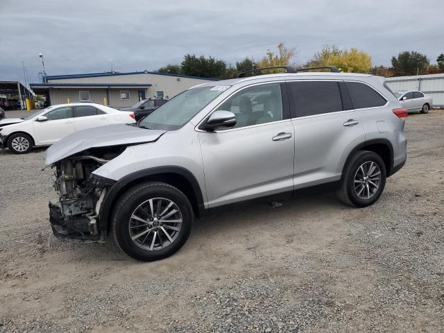 2019 TOYOTA HIGHLANDER - 5TDKZRFH0KS573593