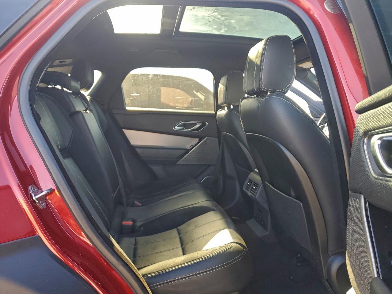 LAND ROVER RANGE ROVER R-DYNAMIC SE