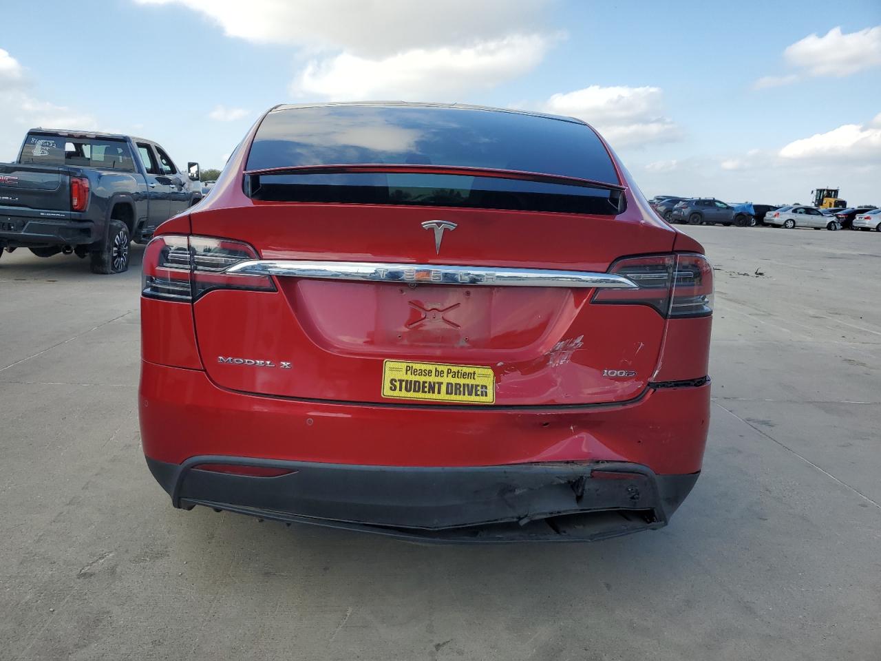 TESLA MODEL X
