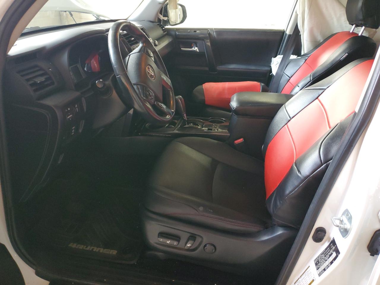 TOYOTA 4RUNNER SR5/SR5 PREMIUM