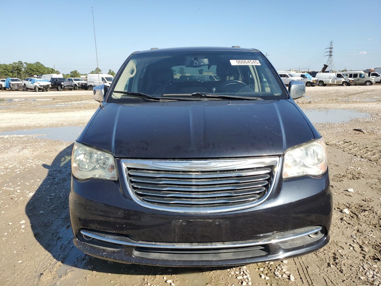 CHRYSLER TOWN & COUNTRY TOURING L