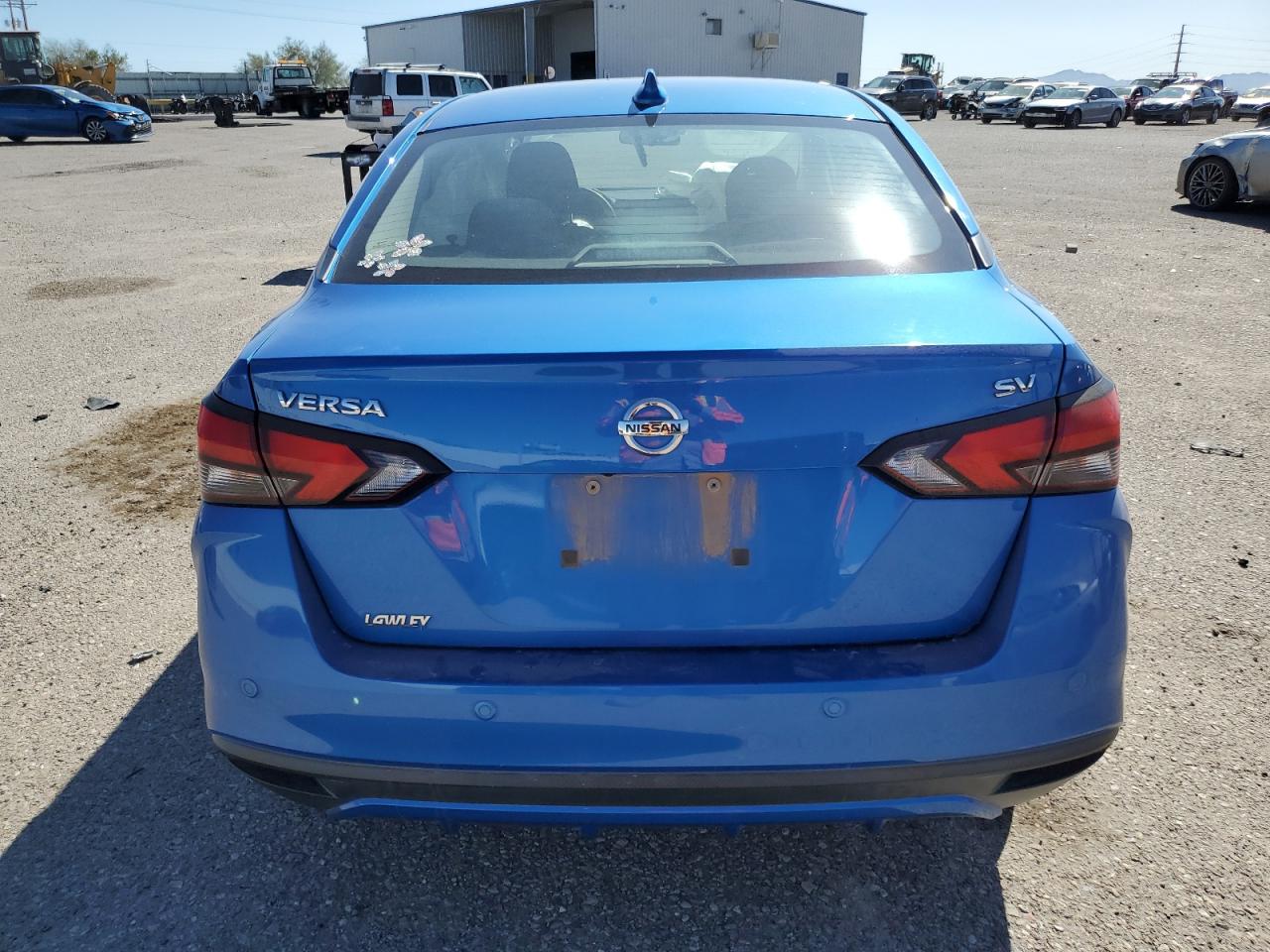 NISSAN VERSA SV