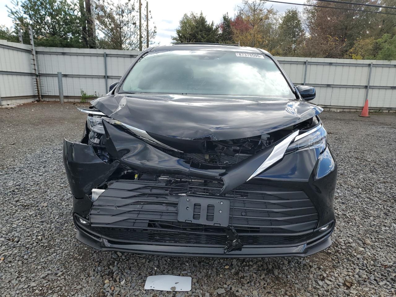 Lot #3318925912 2025 TOYOTA SIENNA XLE