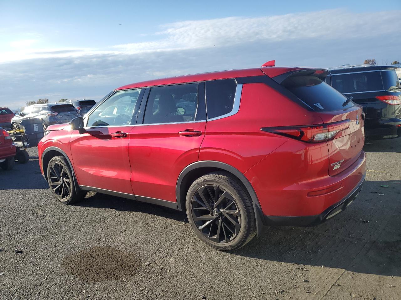 MITSUBISHI OUTLANDER SE