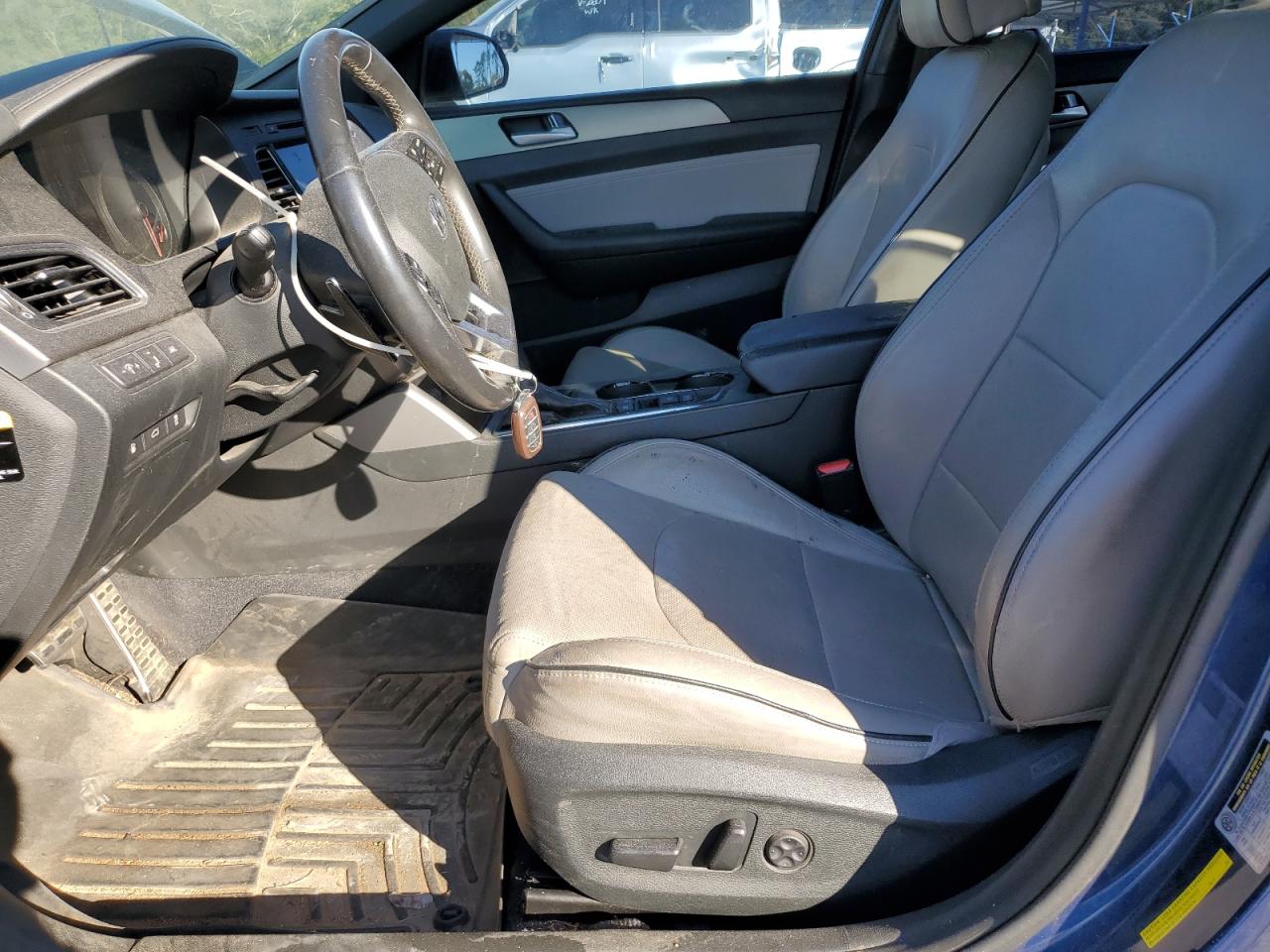 HYUNDAI SONATA SPORT