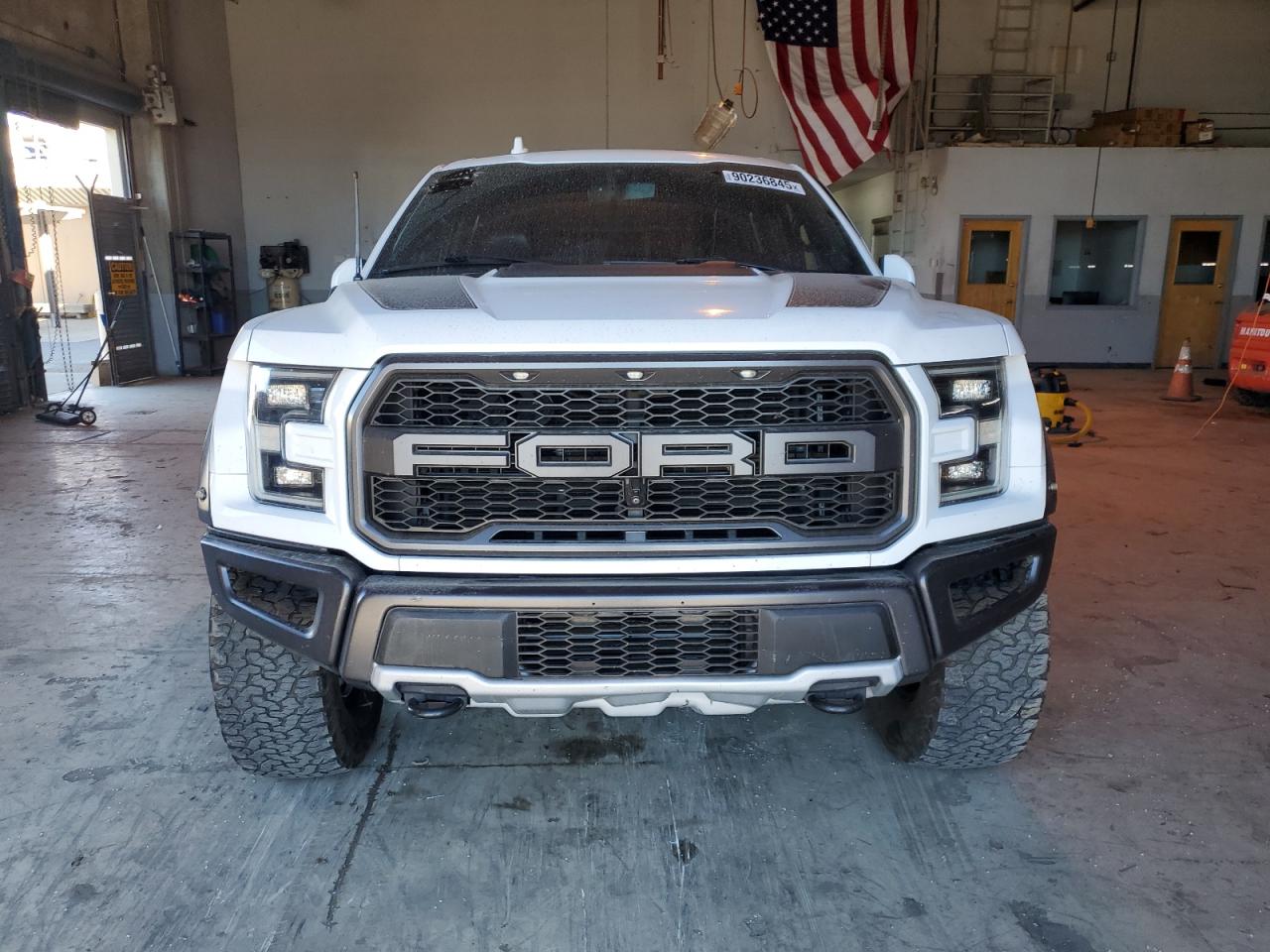 FORD F-150 RAPTOR