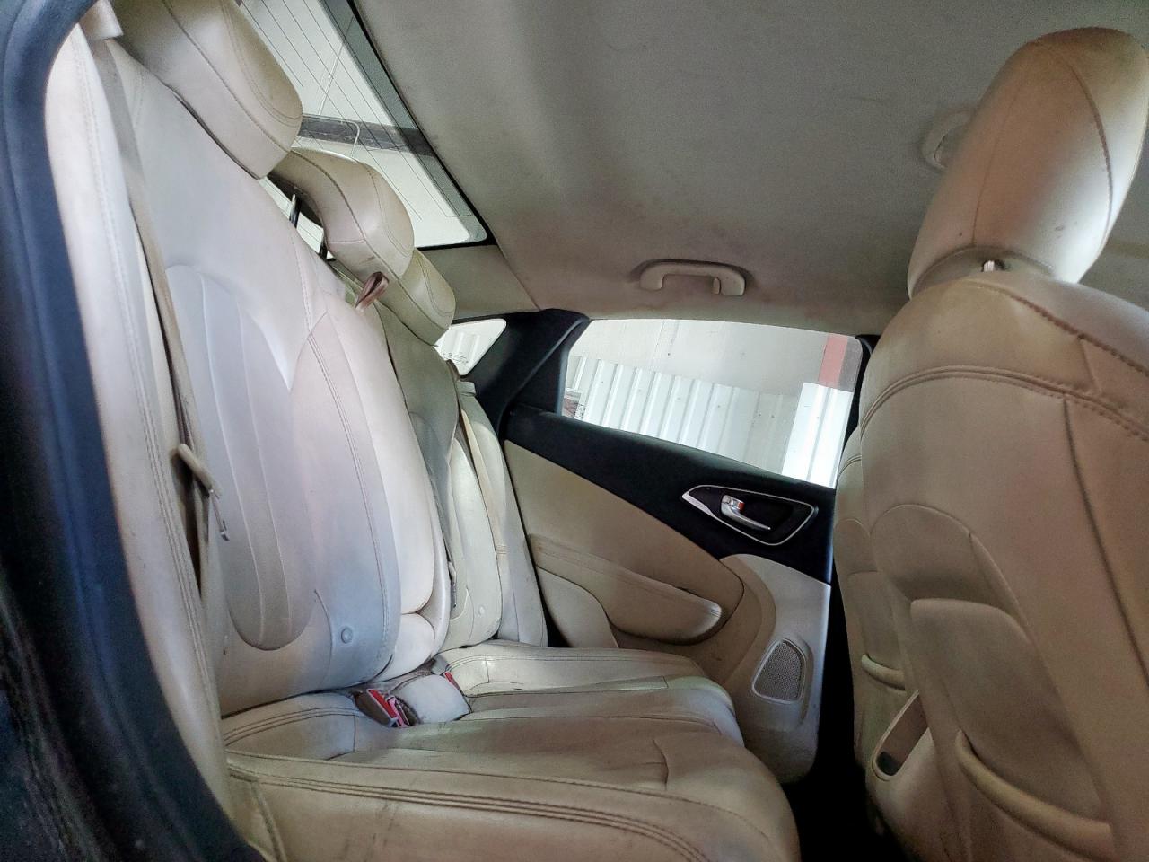 CHRYSLER 200 LIMITED