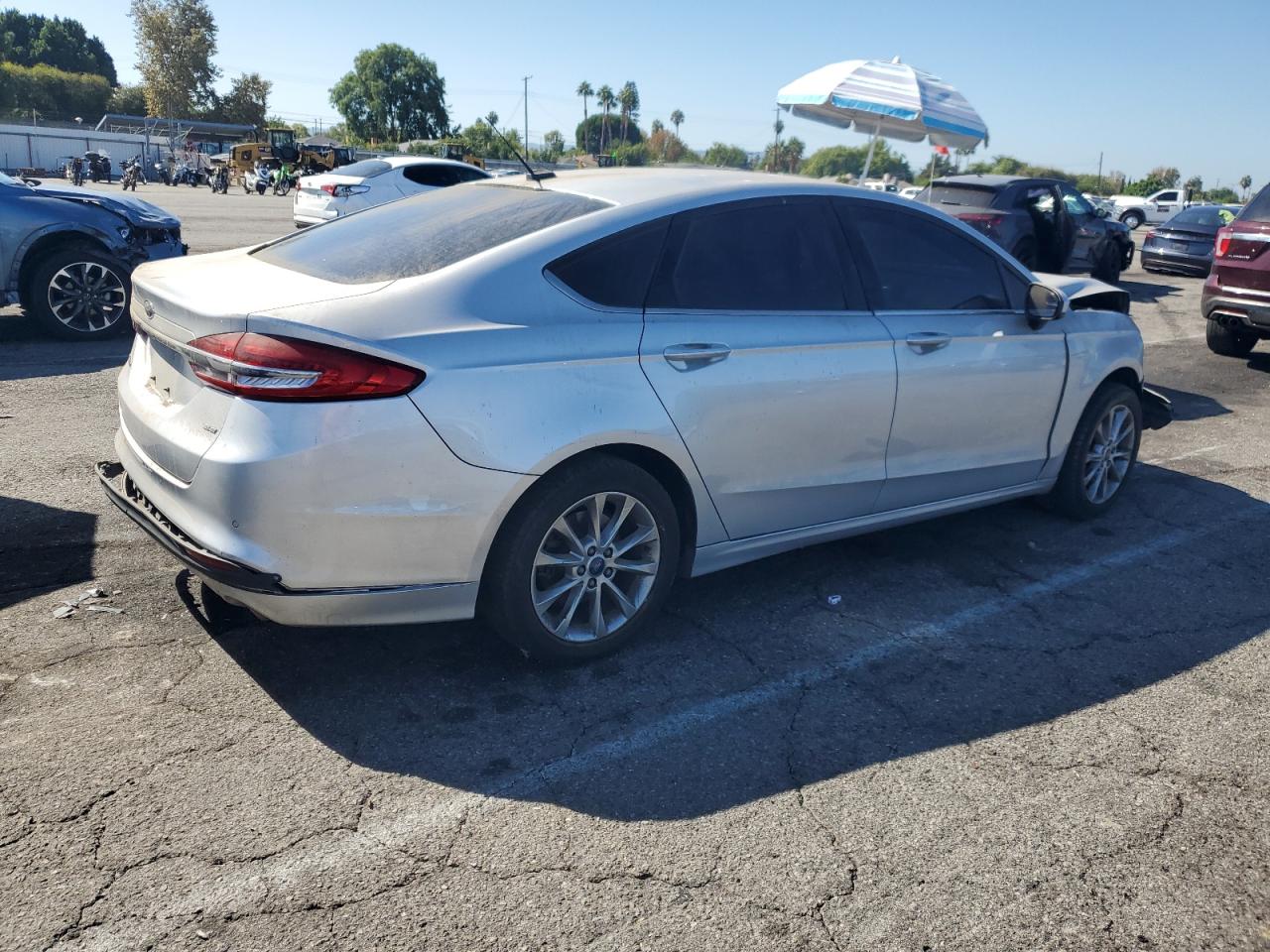 FORD FUSION SE