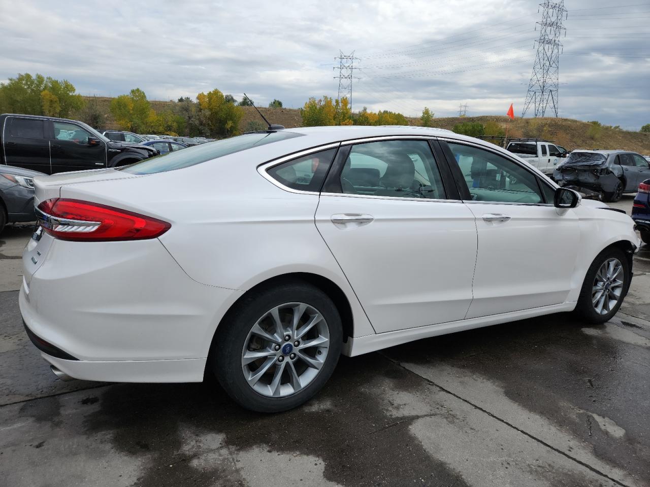 FORD FUSION SE