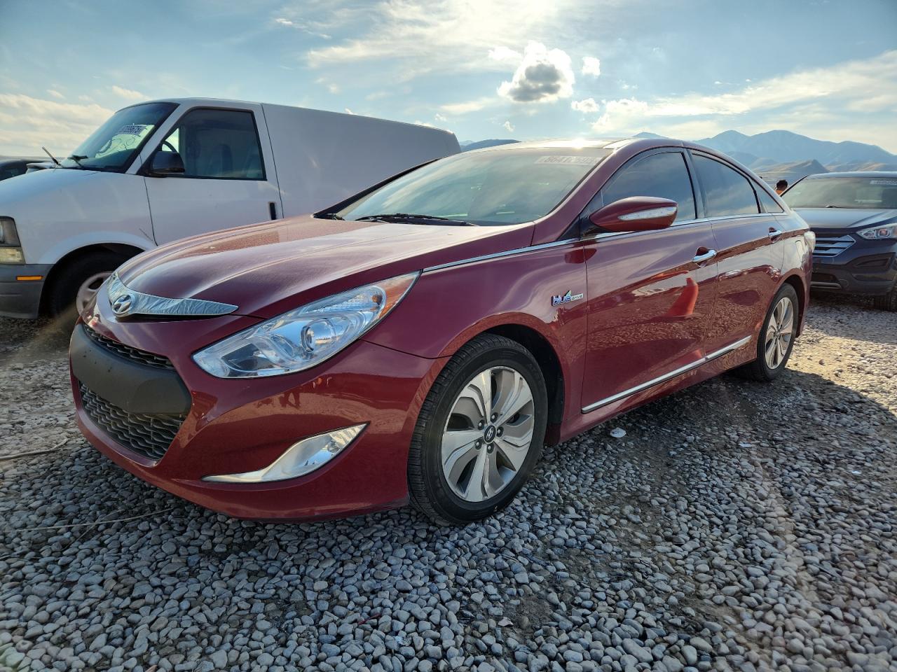 HYUNDAI SONATA HYBRID