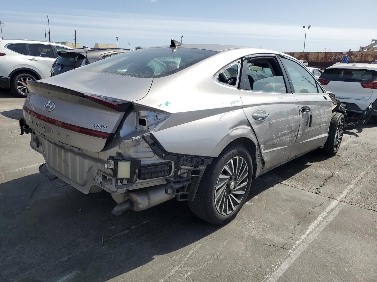 HYUNDAI SONATA HYBRID