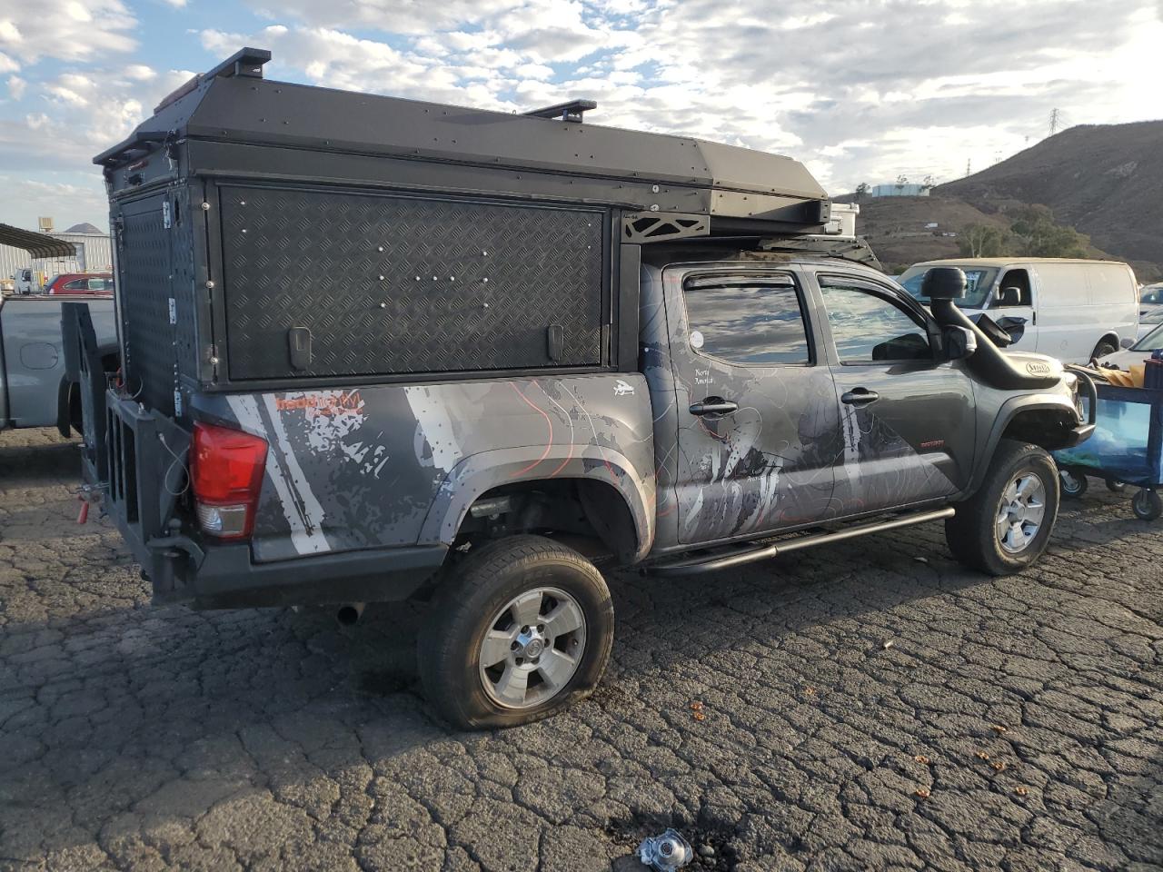 TOYOTA TACOMA DOUBLE CAB