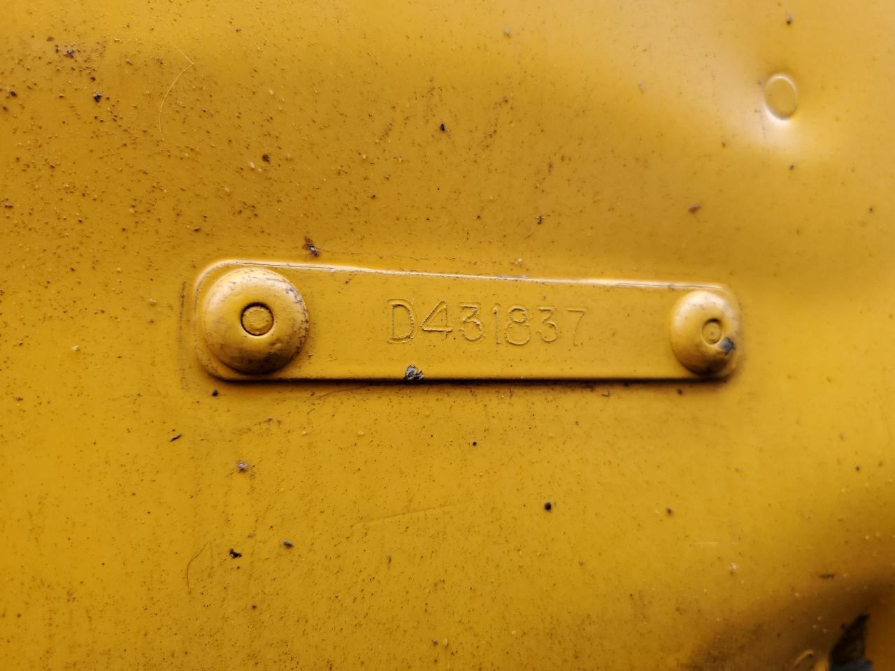 Lot #3264458405 2017 PETERBILT 567