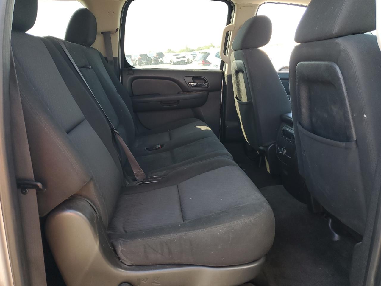 CHEVROLET SUBURBAN C1500 LS