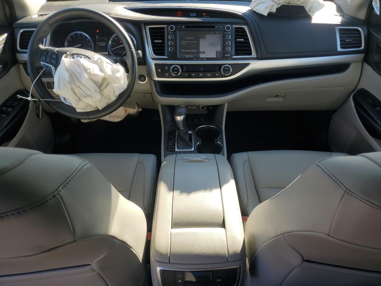 TOYOTA HIGHLANDER SE