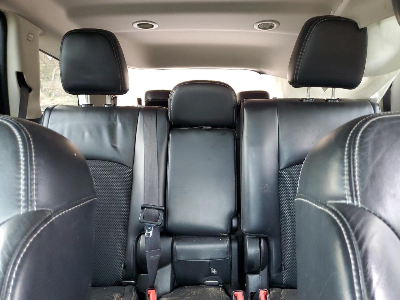 DODGE JOURNEY CROSSROAD