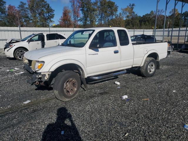 Global Auto Auctions: 2000 TOYOTA TACOMA XTR