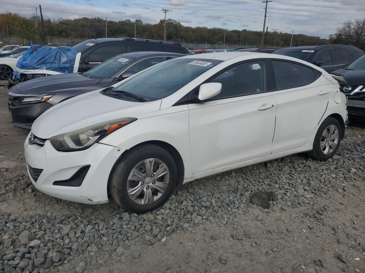 HYUNDAI ELANTRA SE