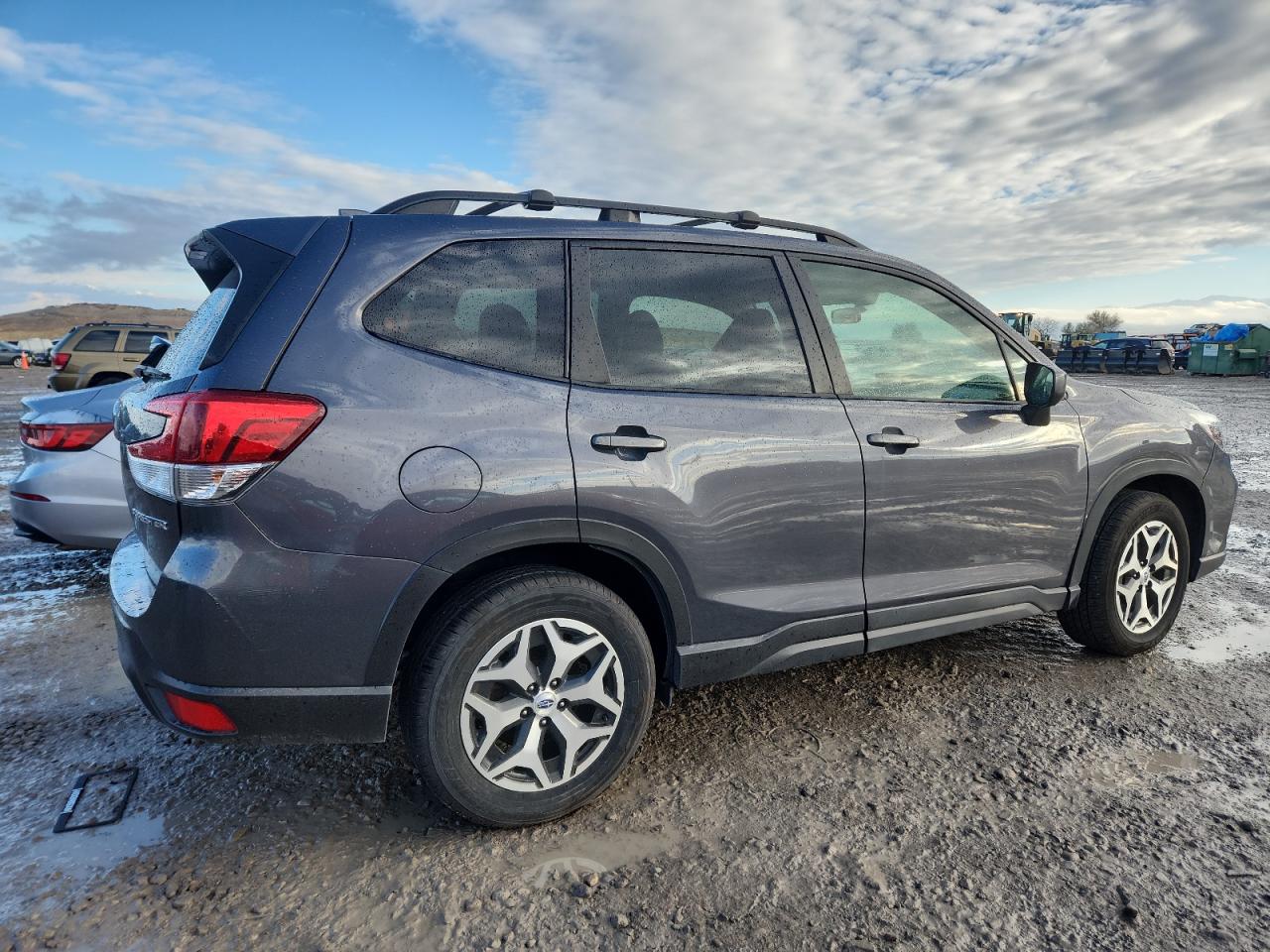SUBARU FORESTER PREMIUM