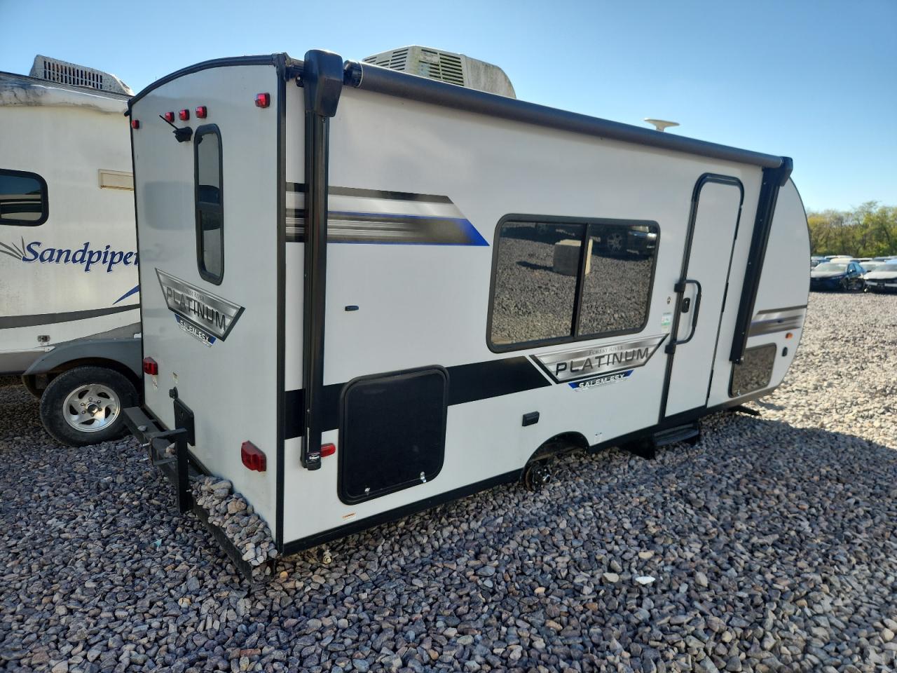 Lot #3281418983 2021 SALEM 167RBKX