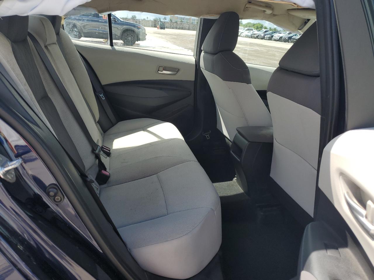 Lot #3317793114 2020 TOYOTA COROLLA LE