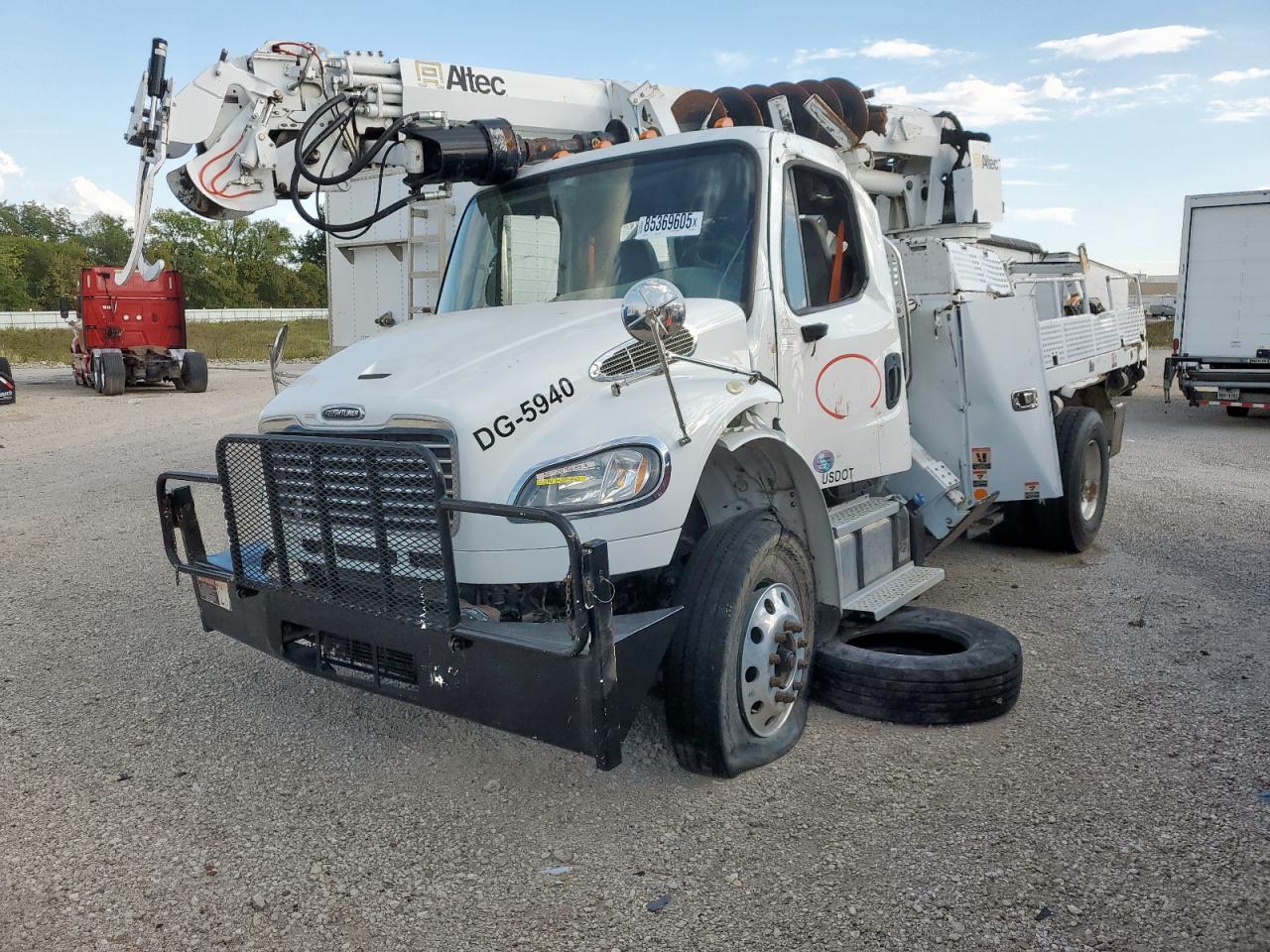 Lot #3296332441 2018 FREIGHTLINER M2 106 MED