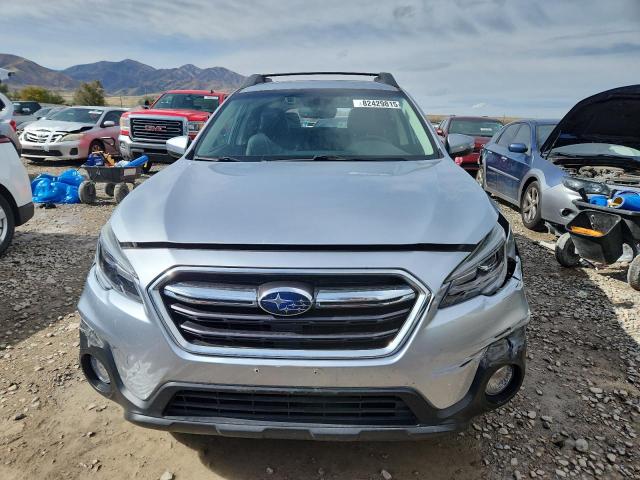 2018 SUBARU OUTBACK 3. 4S4BSENC7J3224901