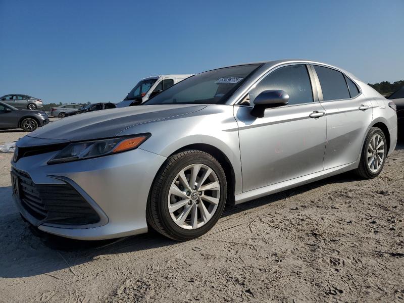 Global Auto Auctions: 2022 TOYOTA CAMRY LE