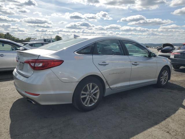2015 HYUNDAI SONATA SE 5NPE24AF8FH180110
