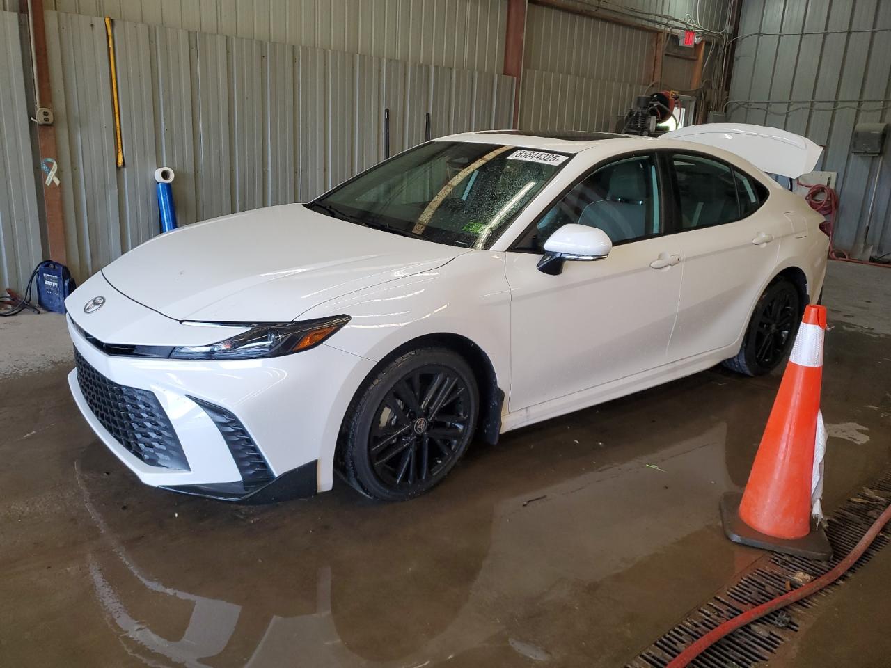 Lot #3301986429 2025 TOYOTA CAMRY XSE