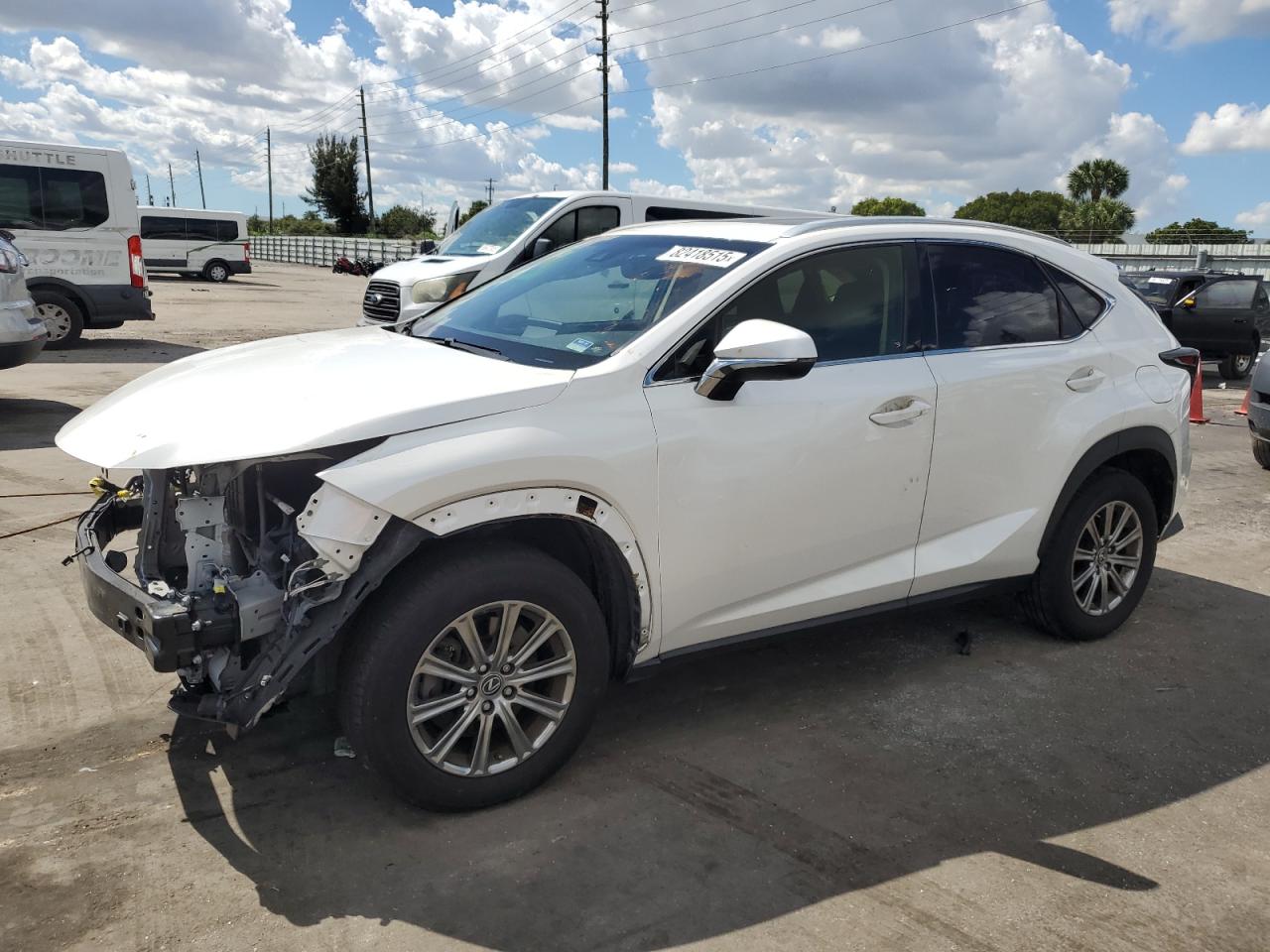 LEXUS NX 300 BASE