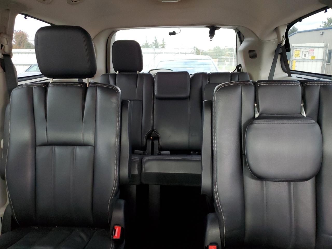 CHRYSLER TOWN & COUNTRY TOURING