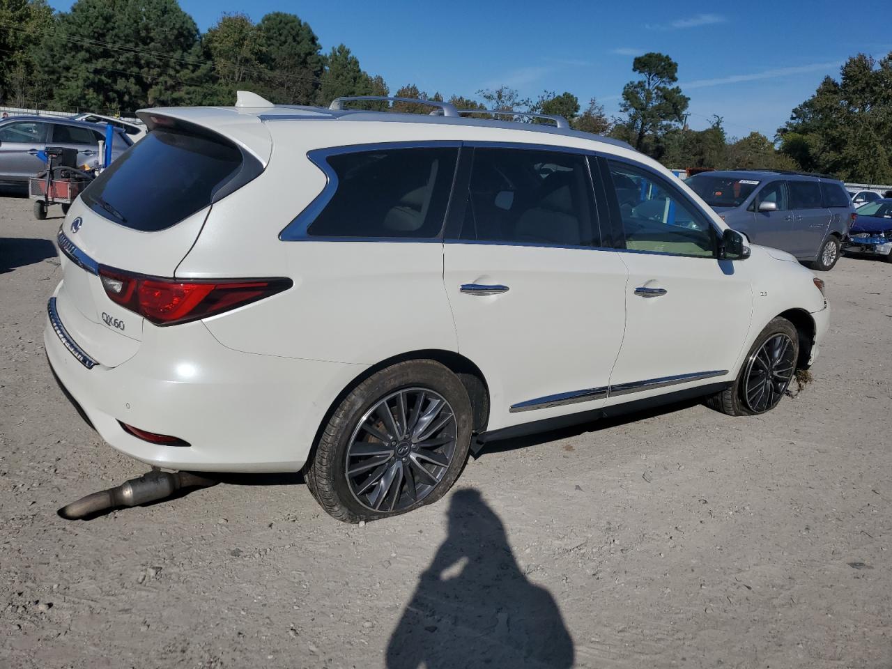 INFINITI QX60 LUXE