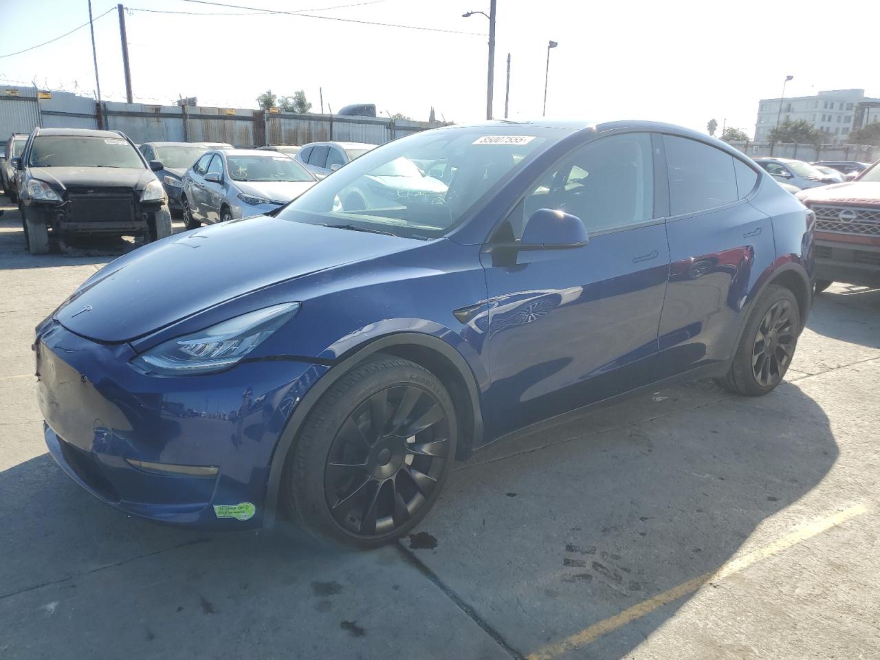 TESLA MODEL Y