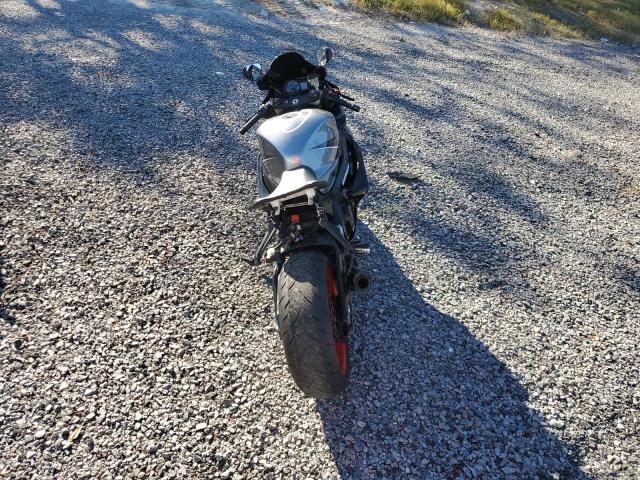 2006 SUZUKI GSX-R1000 JS1GT76AX62102752