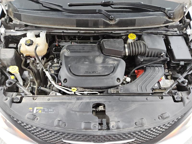 2022 CHRYSLER VOYAGER LX #3316815428