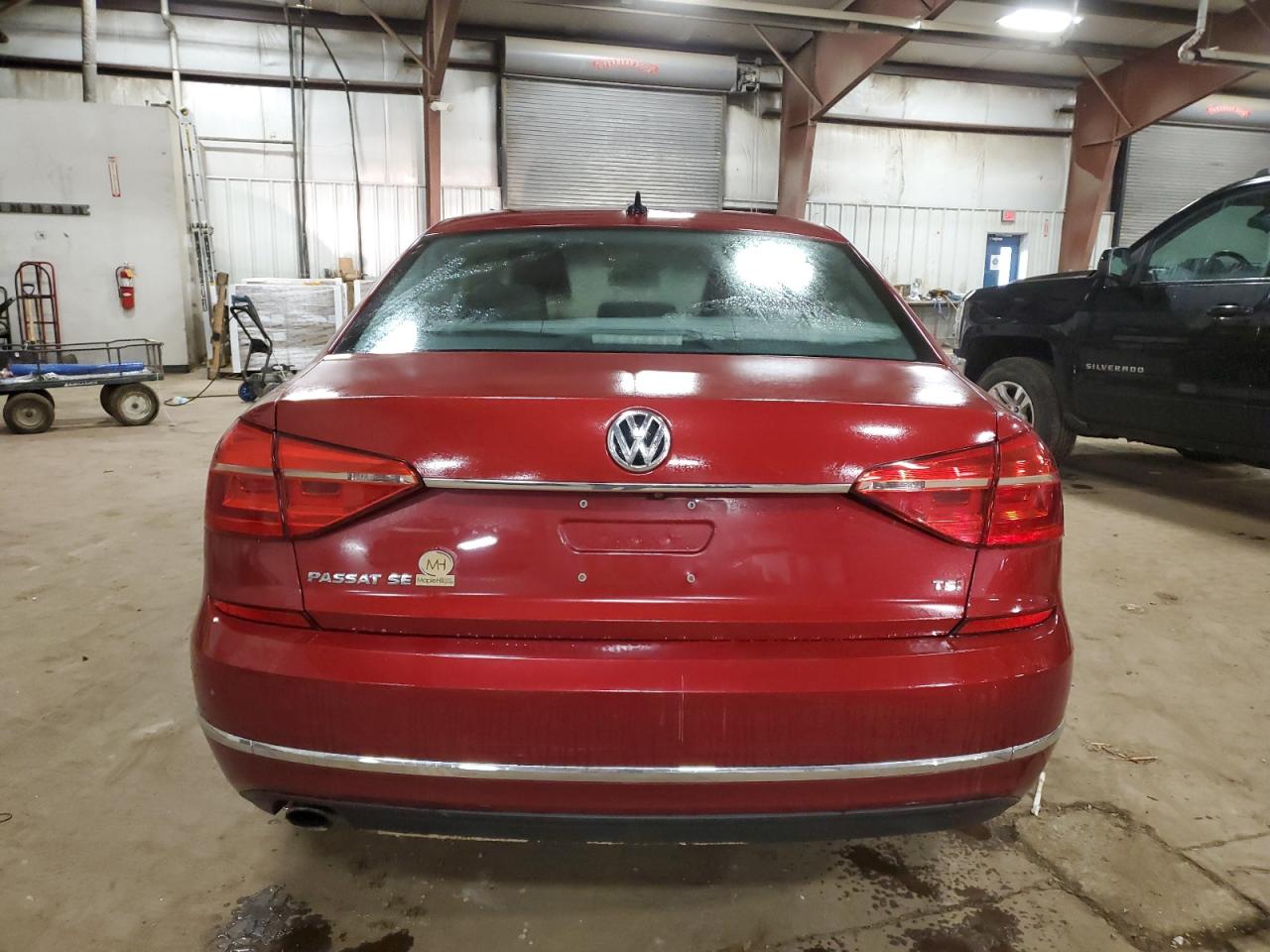 VOLKSWAGEN PASSAT SE