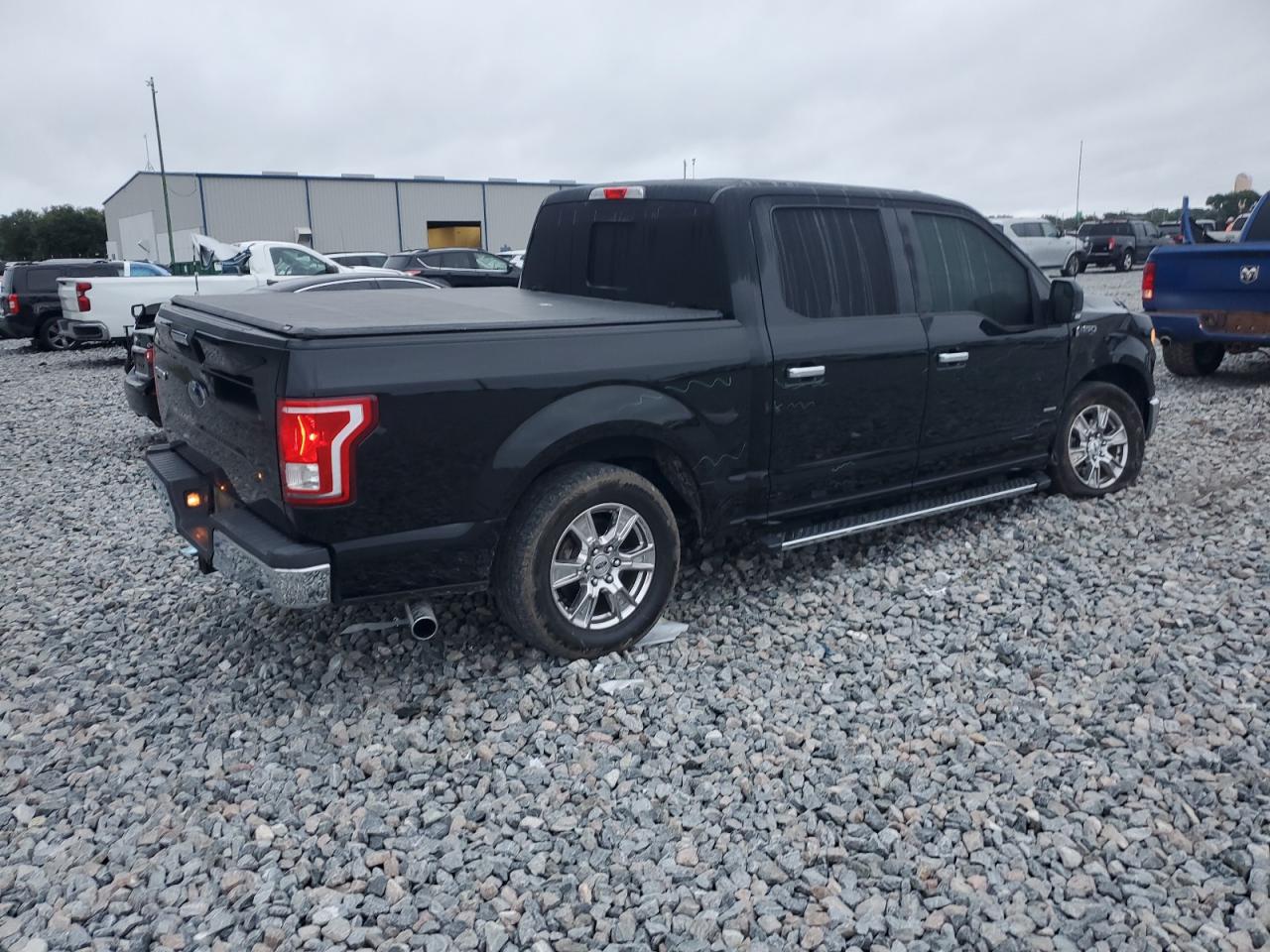 FORD F-150 SUPERCREW