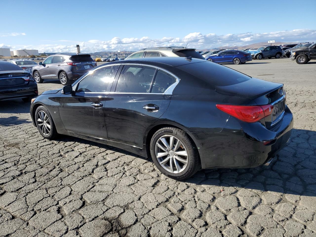 INFINITI Q50 BASE