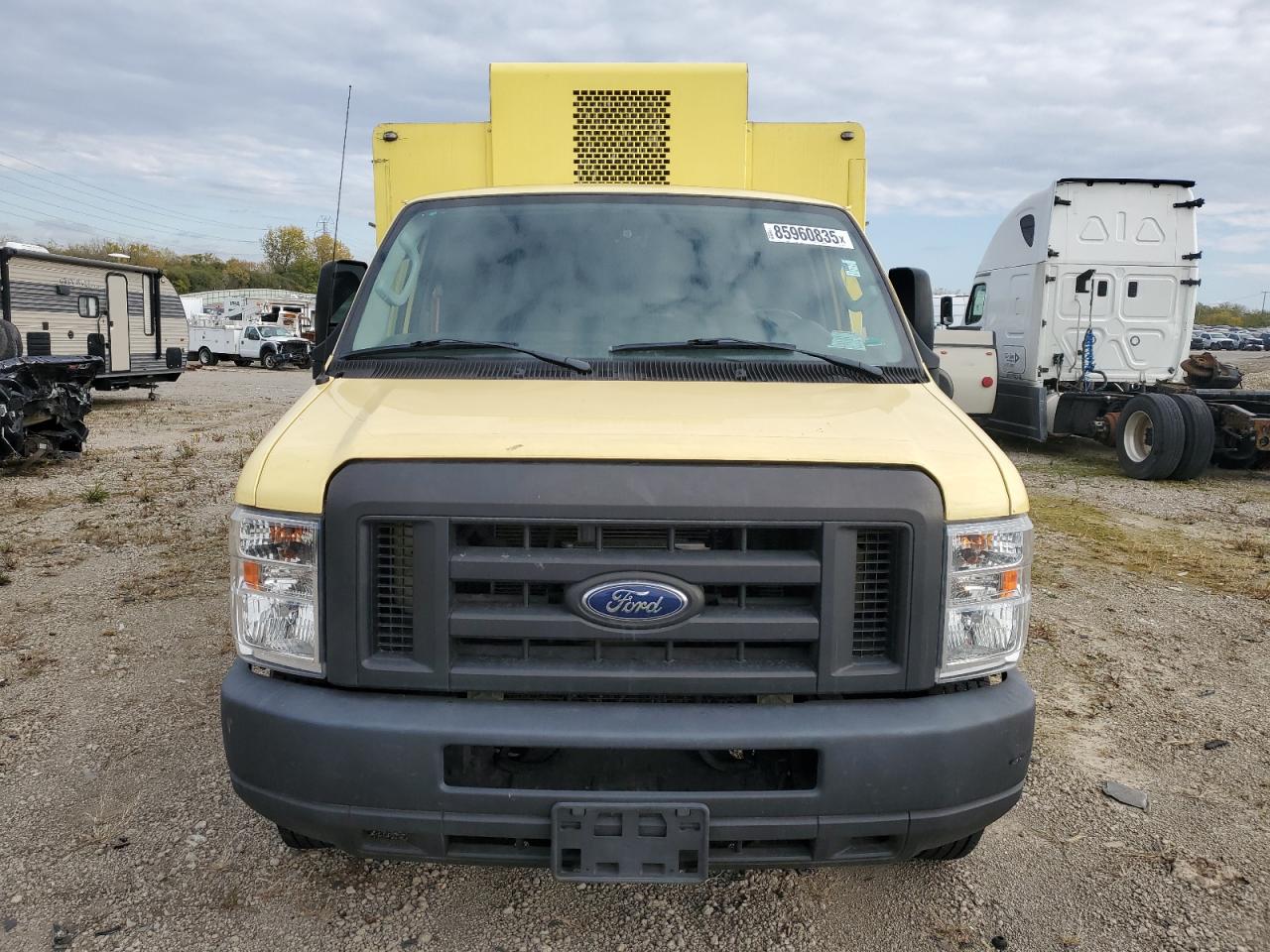 FORD ECONOLINE E450 SUPER DUTY CUTAWAY VAN