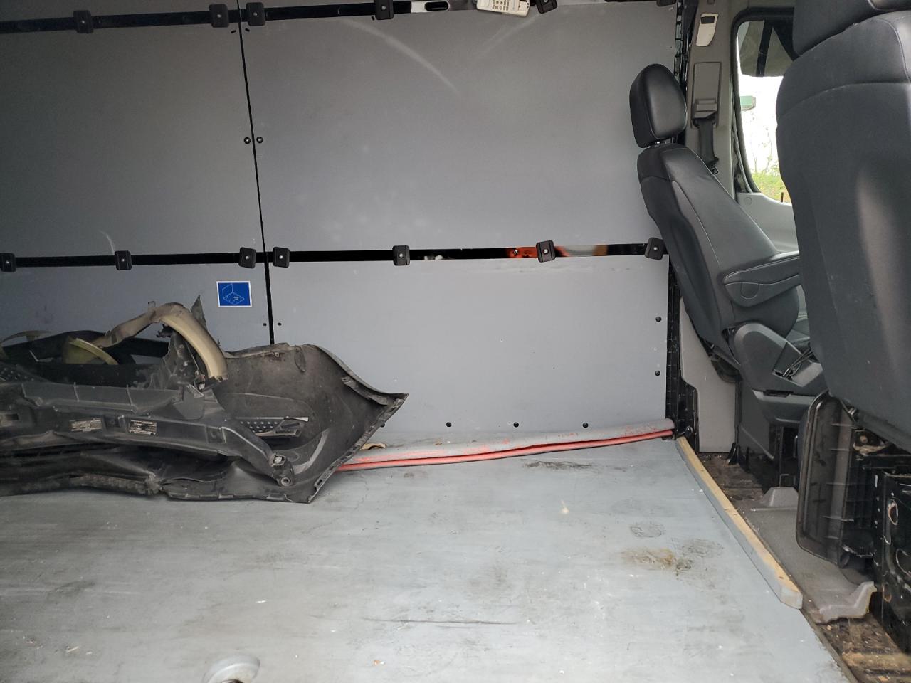 MERCEDES-BENZ SPRINTER 2500