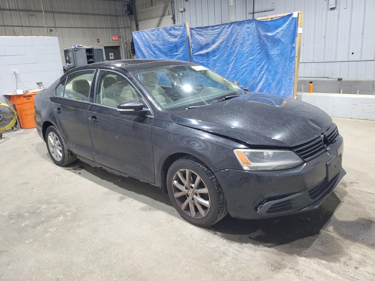 VOLKSWAGEN JETTA SE