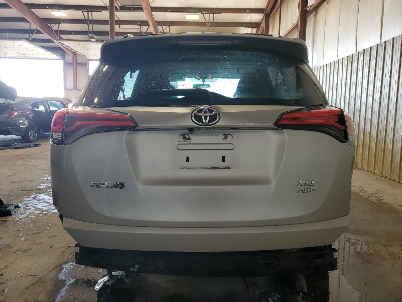 TOYOTA RAV4 XLE