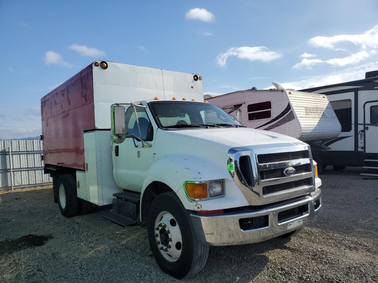 FORD F-750 SUPER DUTY