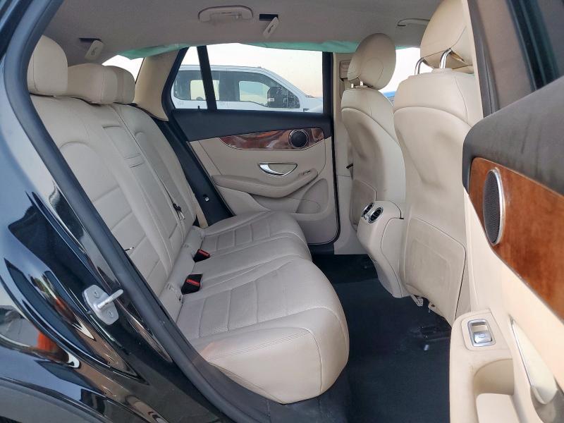 2016 MERCEDES-BENZ GLC 300 - WDC0G4JB2GF028435