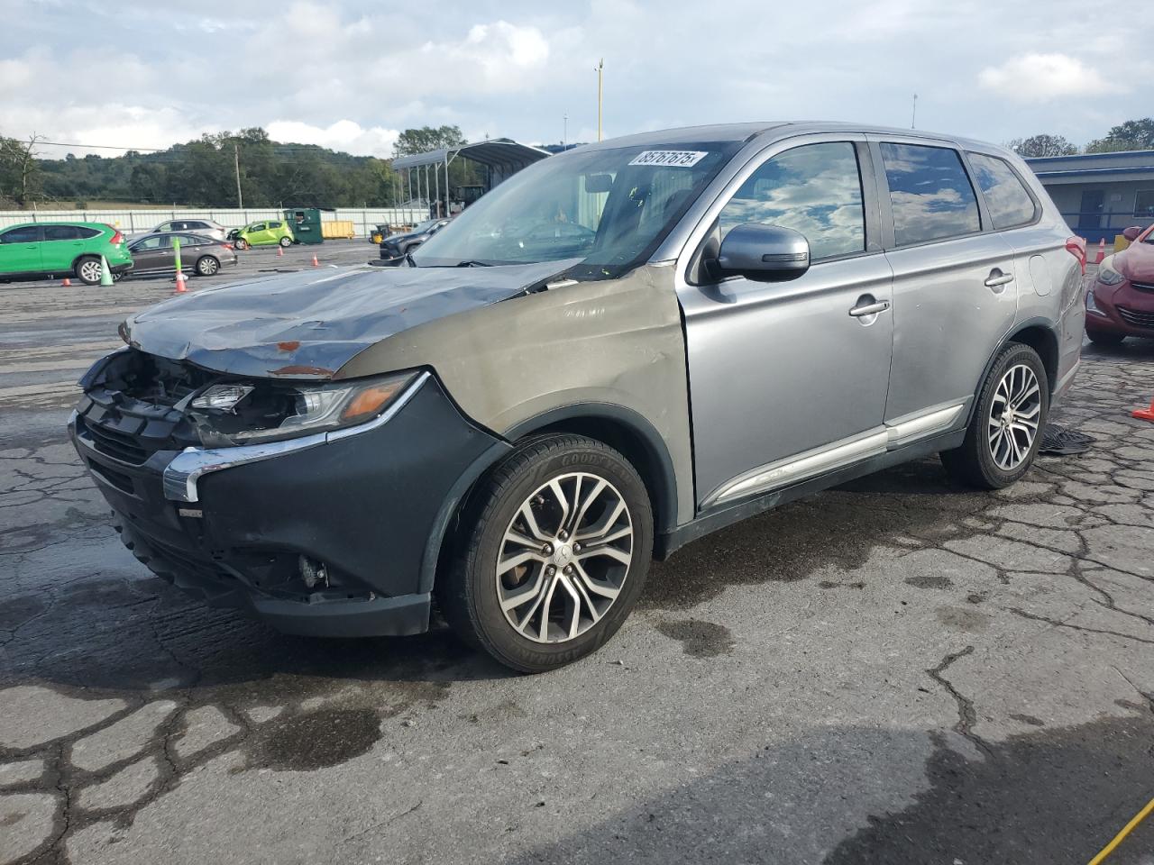  Salvage Mitsubishi Outlander