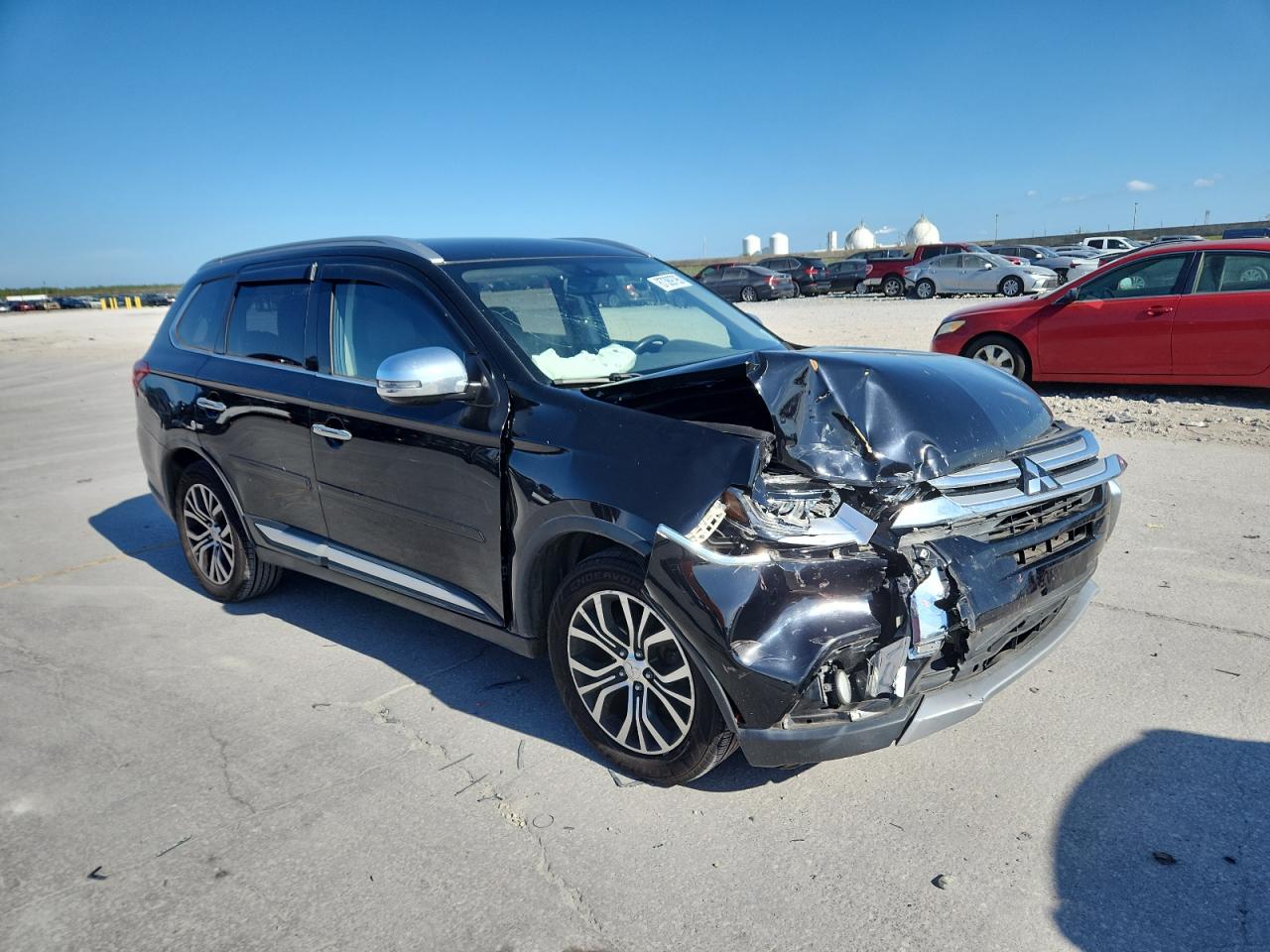 MITSUBISHI OUTLANDER SE