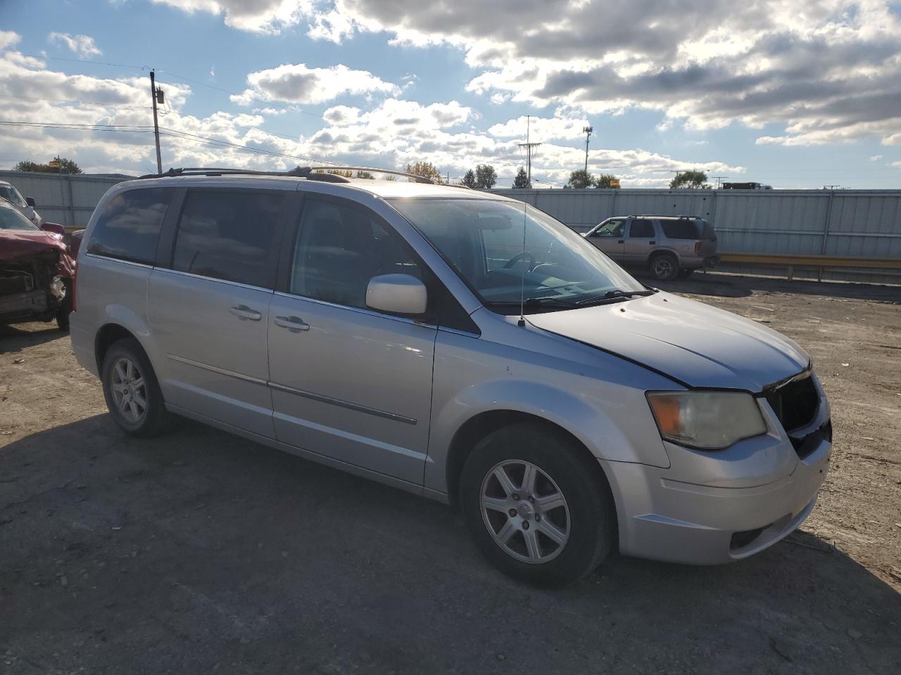 CHRYSLER TOWN & COUNTRY TOURING